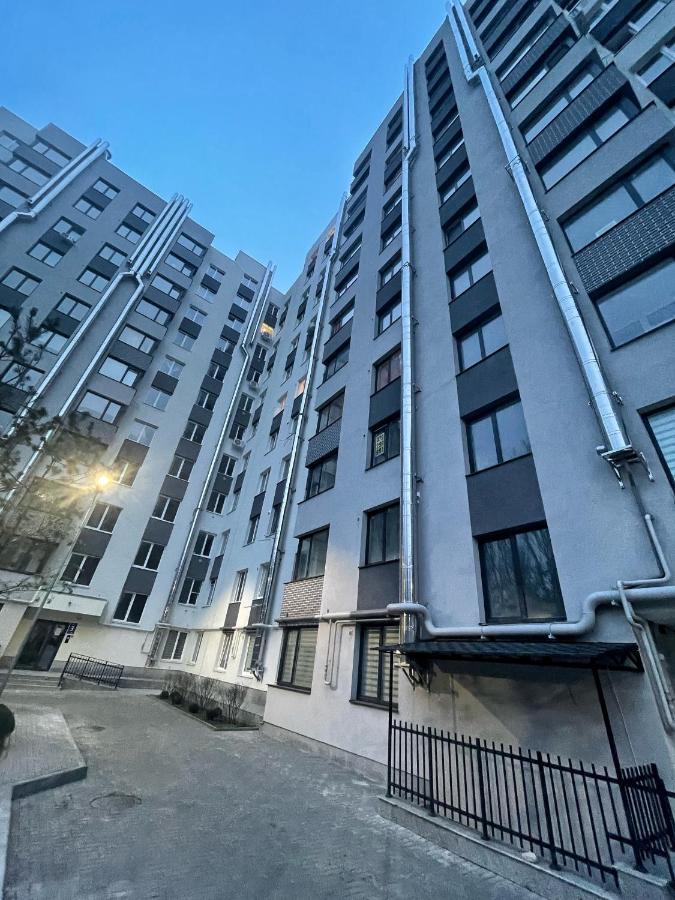 Beautiful Apartment In Chişinău Extérieur photo